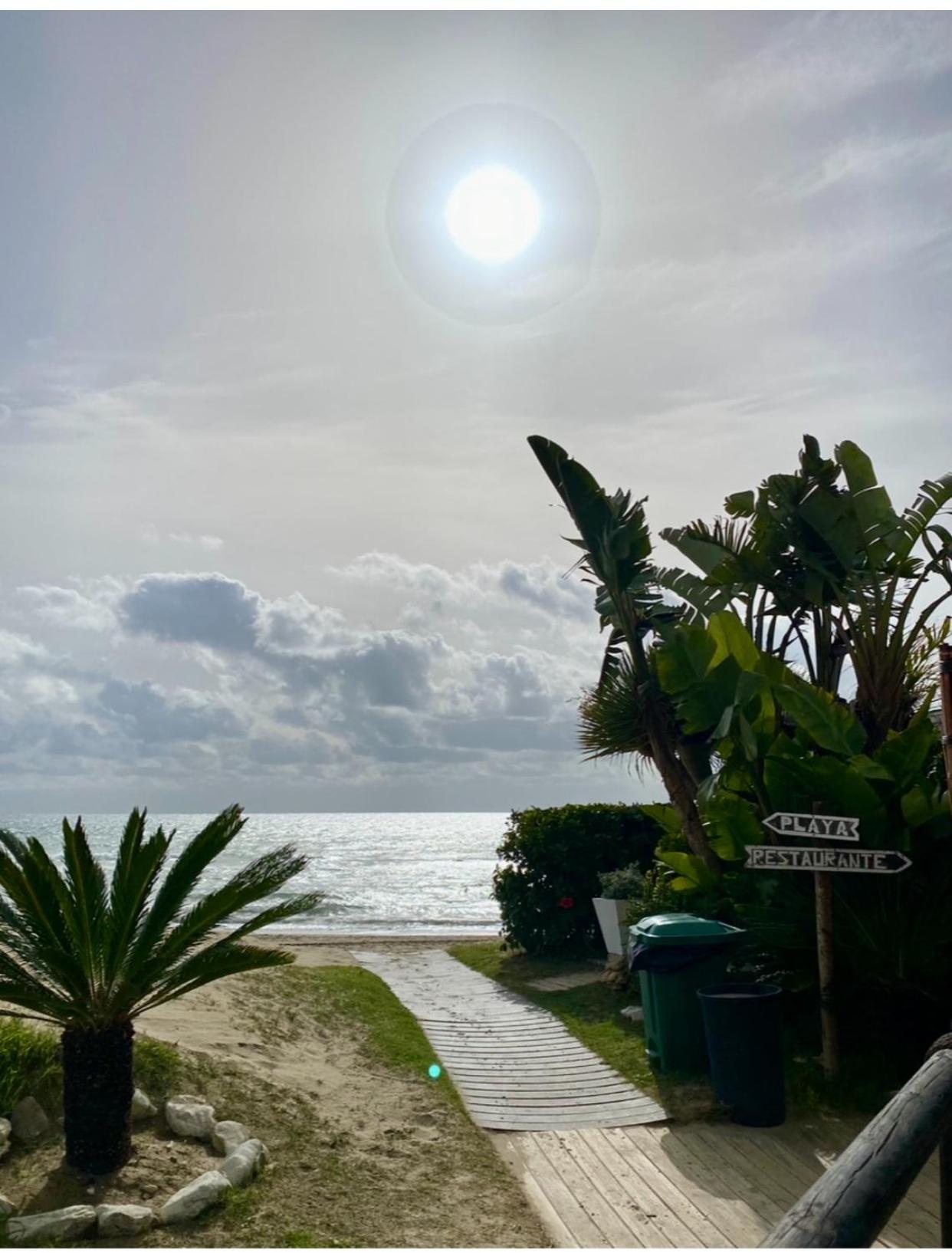 Casita En Playa Costabella, * Marbella